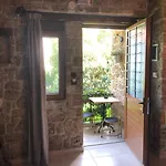 Alexandros Apartmán *