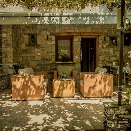 Alexandros Káto Loutrákion