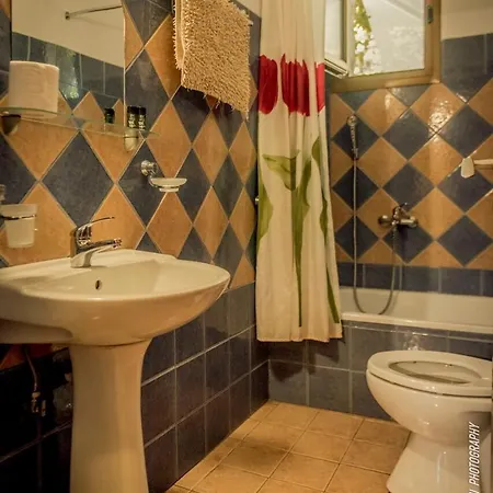 Alexandros شقة Káto Loutrákion